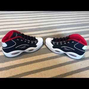 Reebok Question Mid basketball shoes Size 13